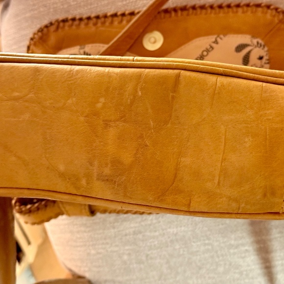 Isabella Fiori Leather Shoulder/Crossbody/Handbag Purse (Like New!) - Picture 7 of 9